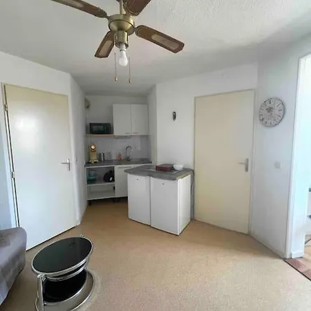 Apartment Port